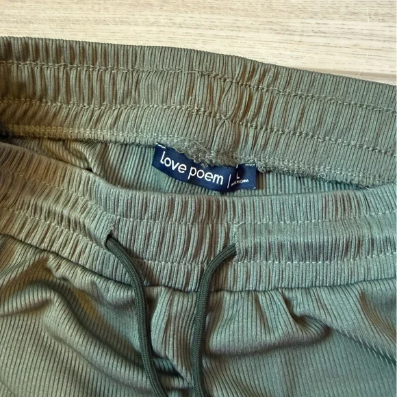 Love Poem 3 Rib Knit Flare Pants - Picture 4 of 7